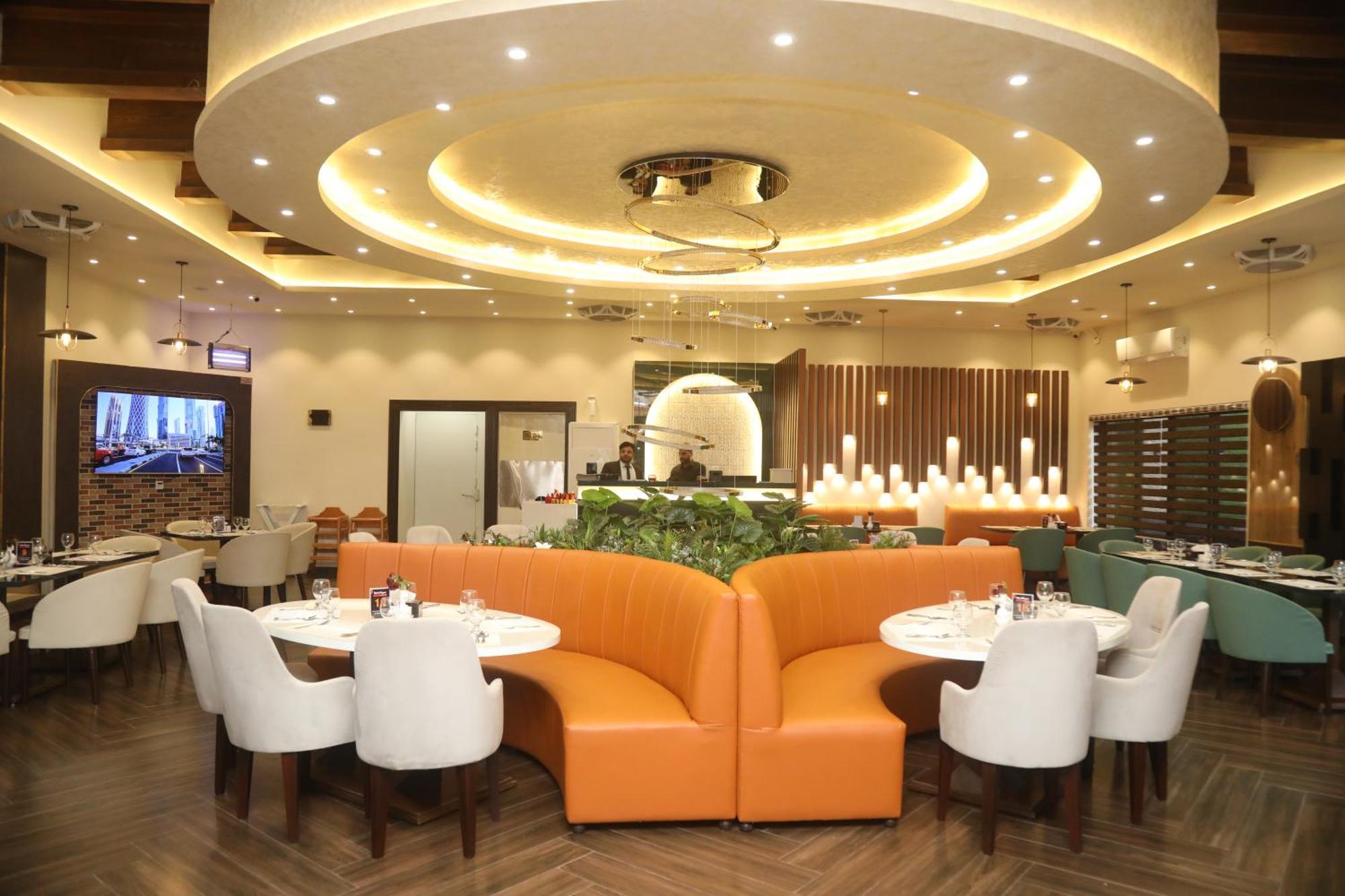 Swarg Hotel Sahiwal Bagian luar foto